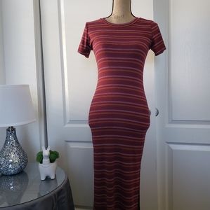 Dee Elly Midi Dress - Size Small